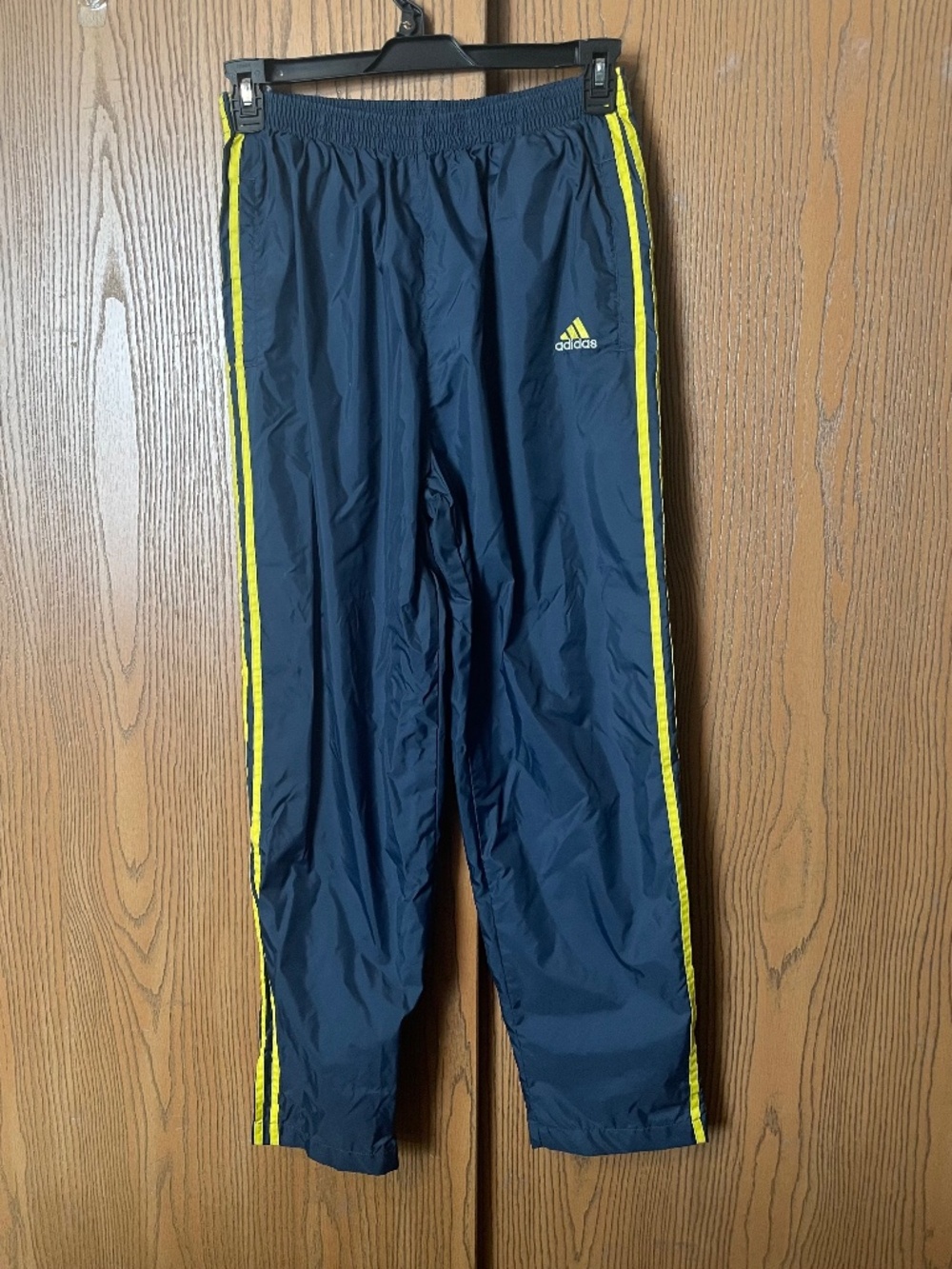 ADIDAS NAVY BLUE DOUBLE YELLOW STRIPES SIDE SNAP TEAR AWAY PANTS SIZE M LINED